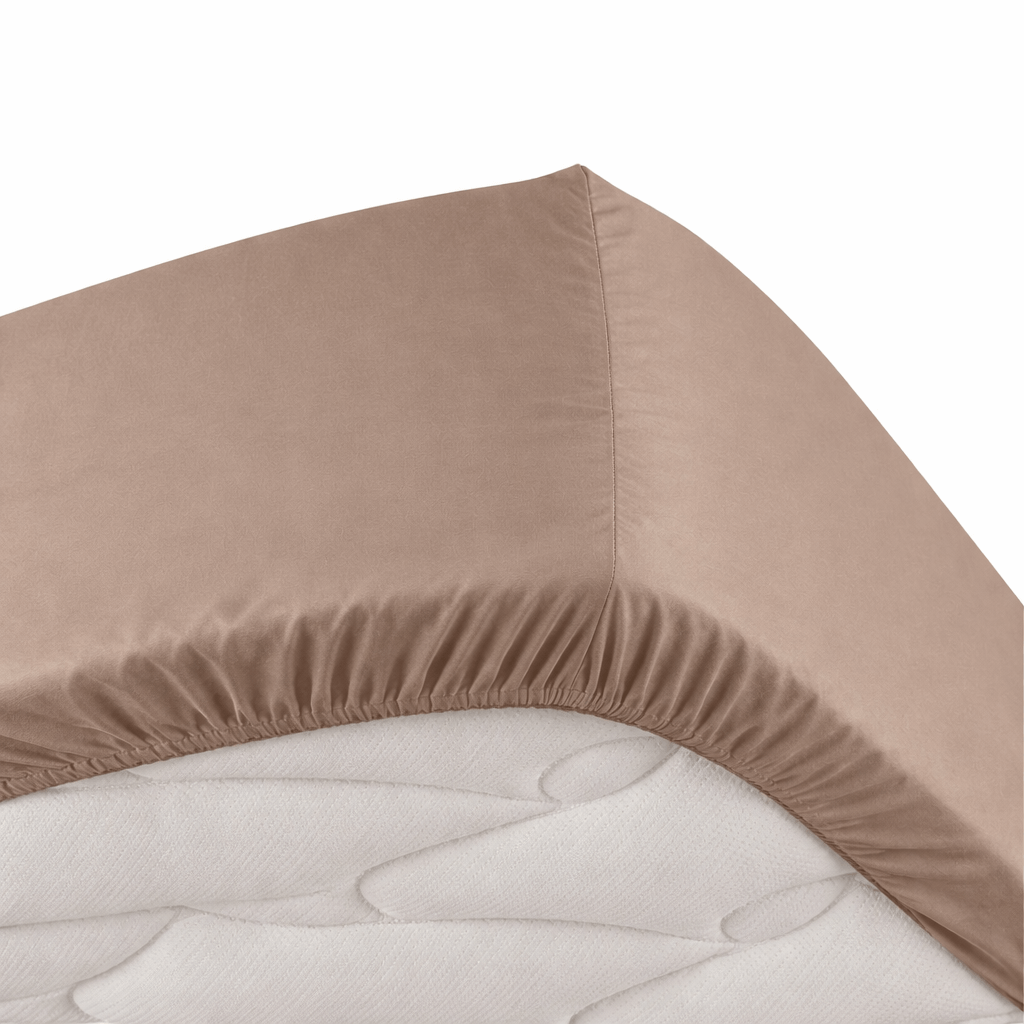 Drap housse percale Taupe vue de dessous élastique sur les rebords du matelas - Ecolinge